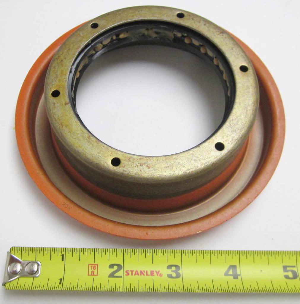 HEM-333 | HEM-333 Axle Pinion Seal (3).JPG