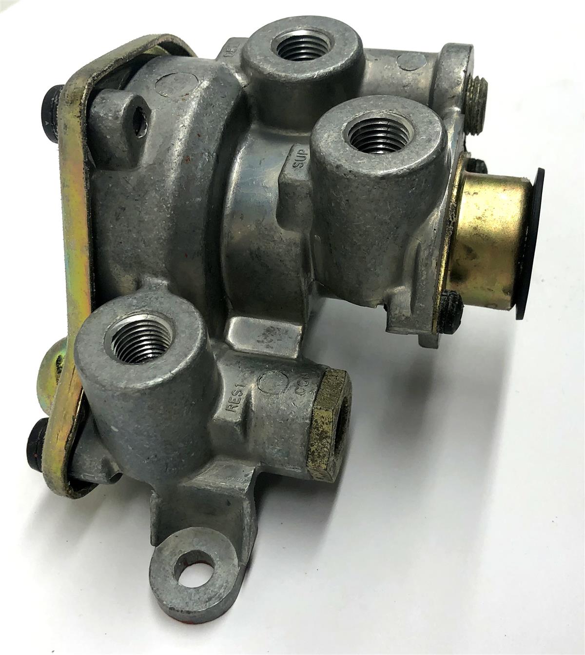 HET-128 | HET-128 M911 Pneumatic Brake Valve  (6).JPG