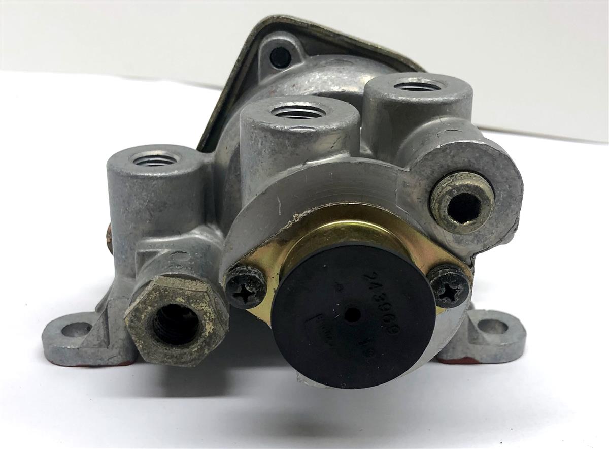 HET-128 | HET-128 M911 Pneumatic Brake Valve  (7).JPG