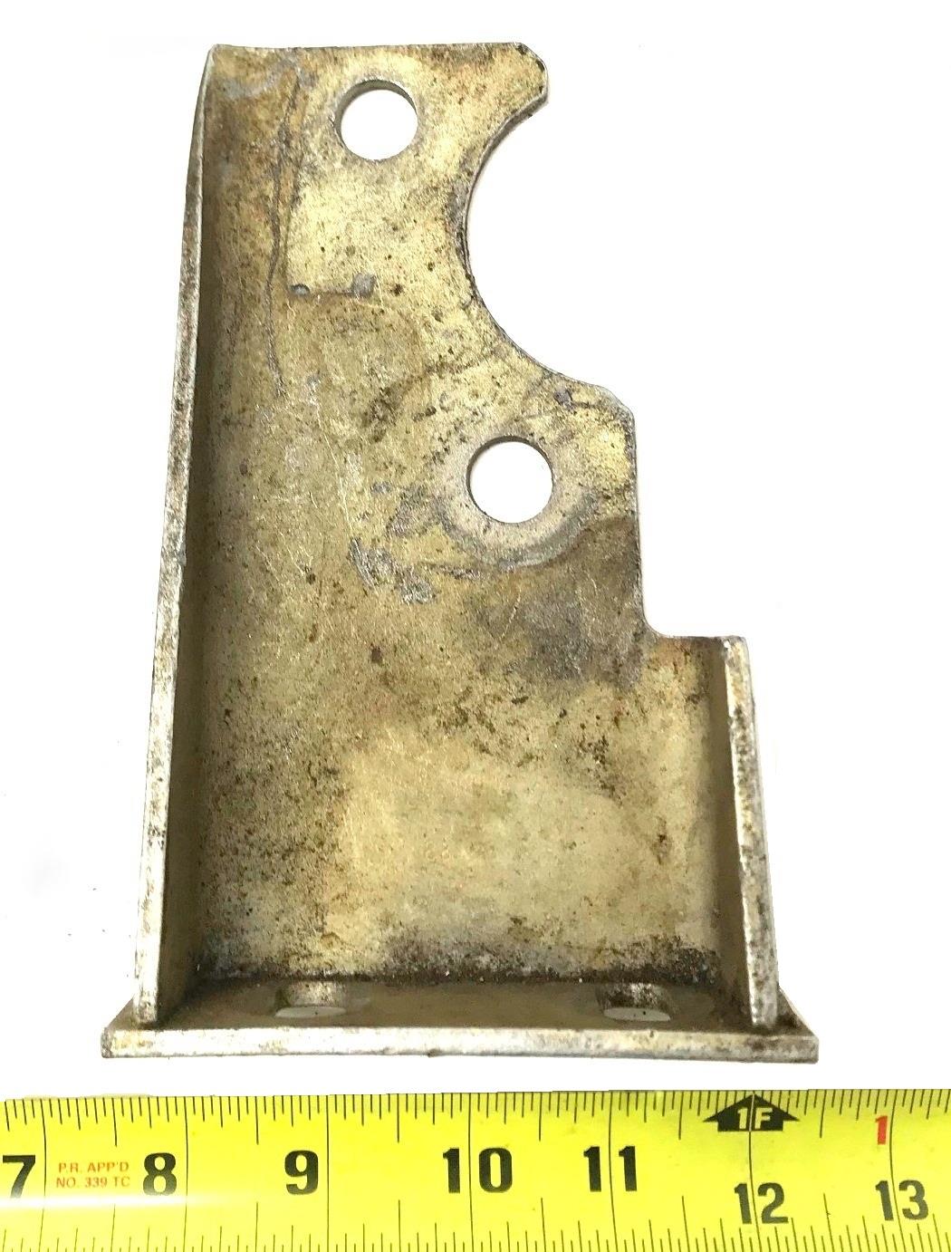 HM-1064 | HM-1064 Rear Differential Bracket - Left  Driver Side  (4)(USED).jpg