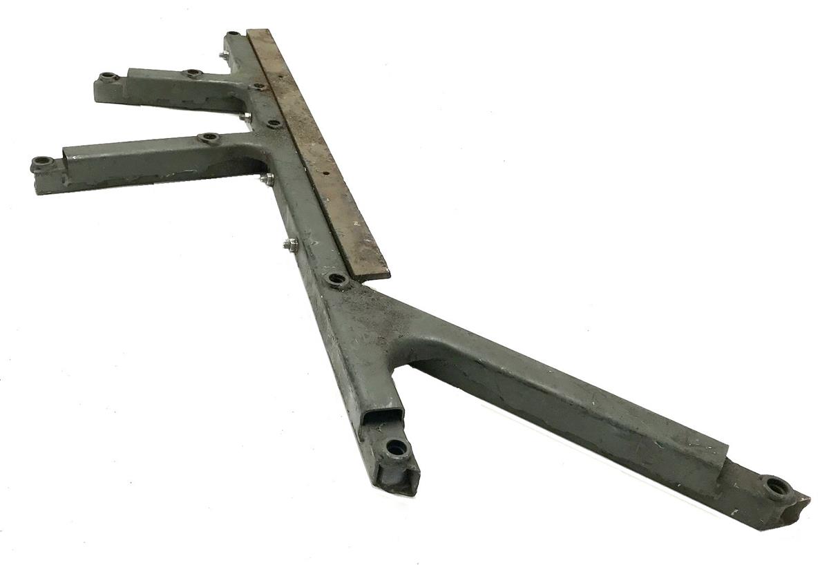 HM-1067 | HM-1067  Weapon Station Tray Tube With Mounting Bracket HMMWV  (4).jpg