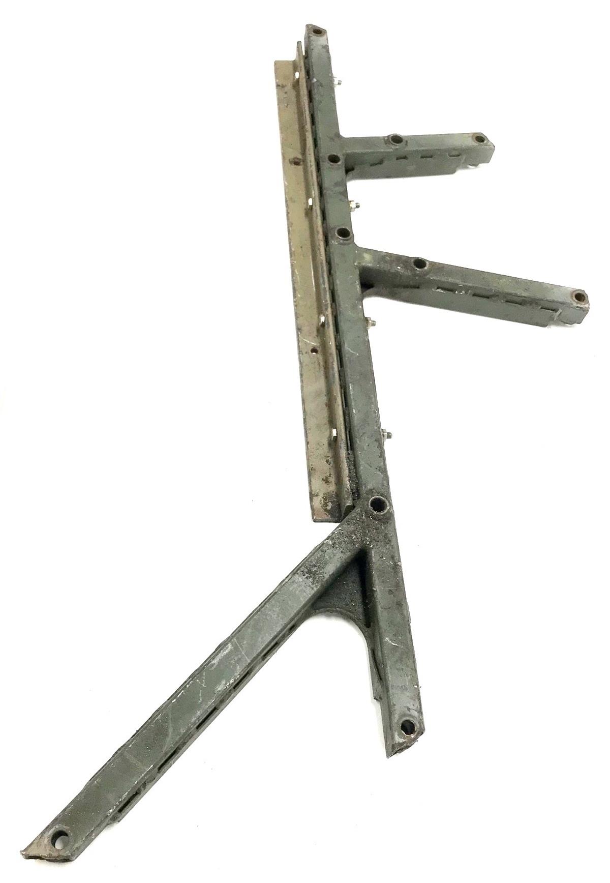 HM-1067 | HM-1067  Weapon Station Tray Tube With Mounting Bracket HMMWV  (7).jpg