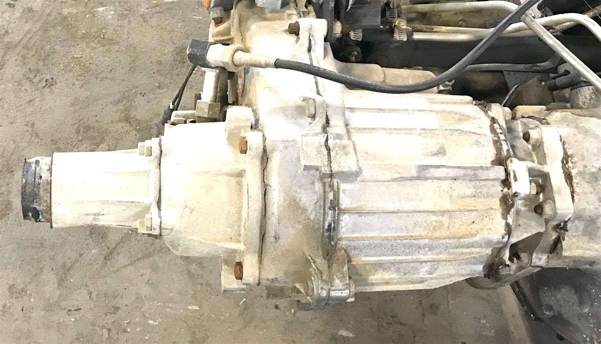 HM-1242 | HM-1242  Transfer Case Assembly, New Venture Gear Model NP 242 AMG NP242 HMMWV (5).JPG