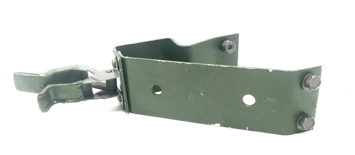 HM-1298 | HM-1298  M16M203 HMMWV Rifle Mount Recoilless Locking Clamp USED (6).jpg