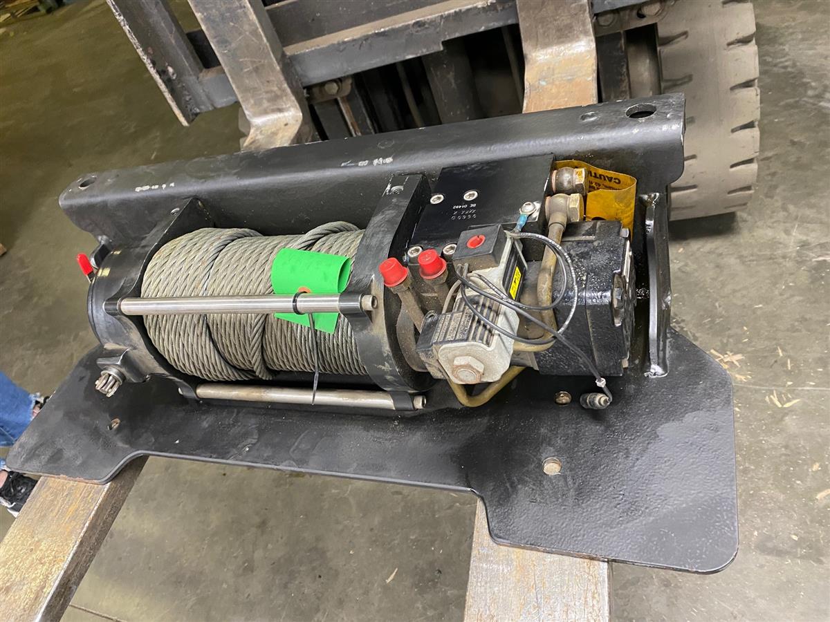 HM-1511 | HM-1511 HMMWV Front Winch (10).jpg