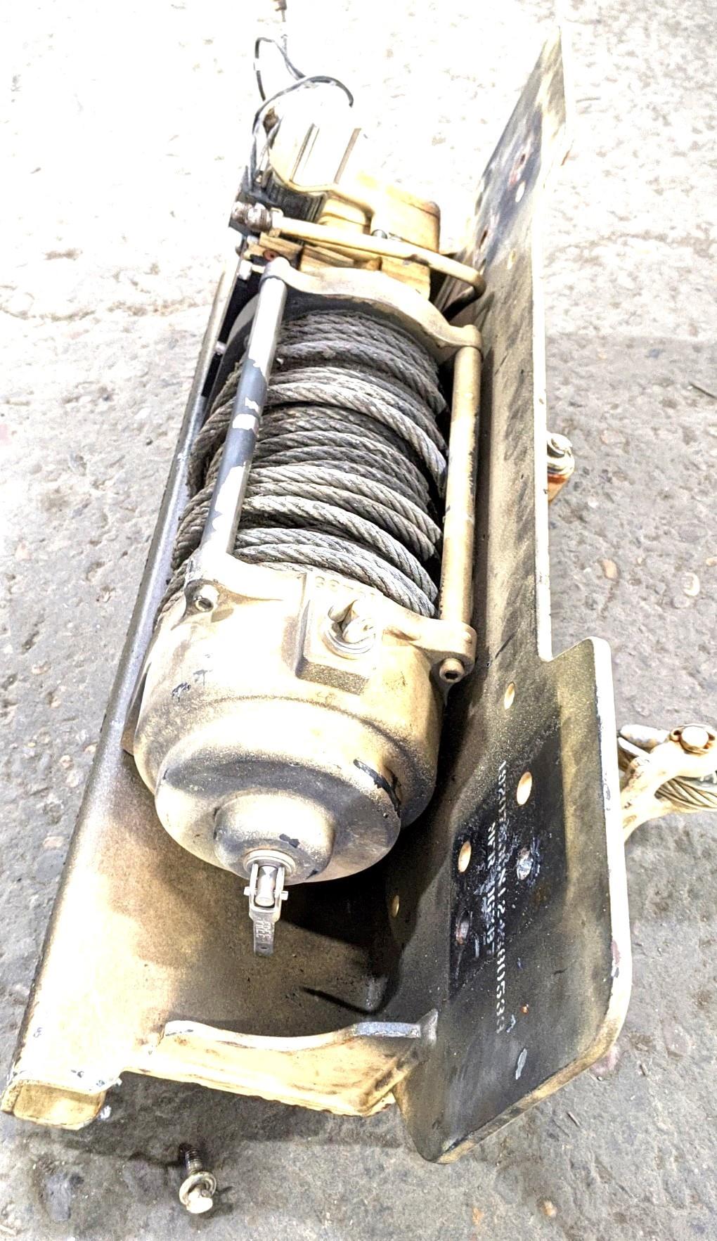 HM-1511 | HM-1511 HMMWV Front Winch (2).jpg