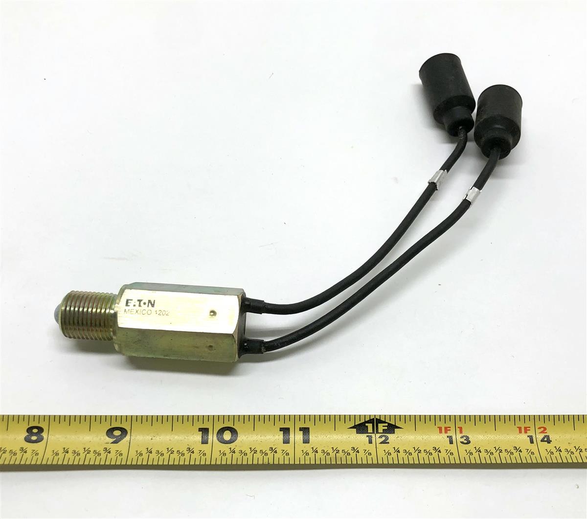 HM-1591 | HM-1591 HMMWV Light Indicator Switch (1).JPG