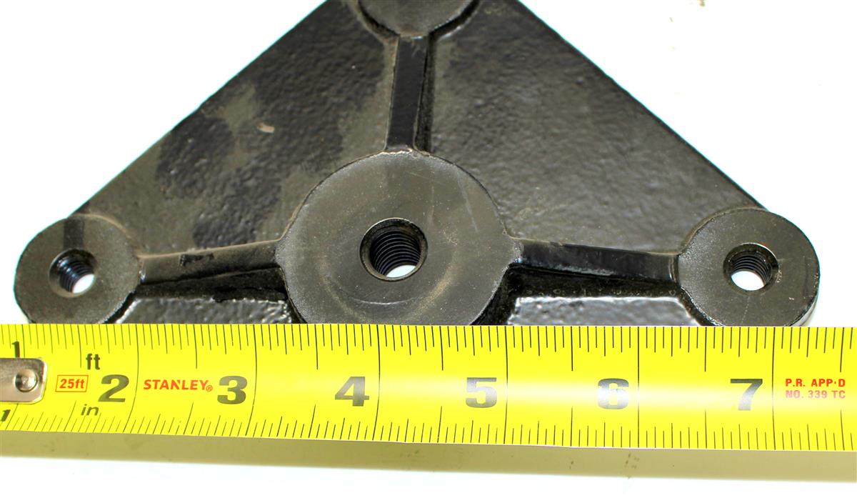 HM-3553 | HM-3553 Idler Pulley Mounting Bracket HMMWV (10).JPG