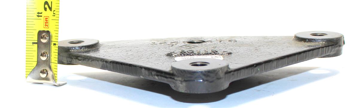 HM-3553 | HM-3553 Idler Pulley Mounting Bracket HMMWV (7).JPG