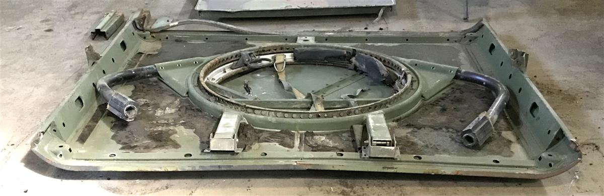 HM-527 | HM-527  Slant Back Hard Top Kit with Gunner Ring HMMWV (Group 2) (6).JPG