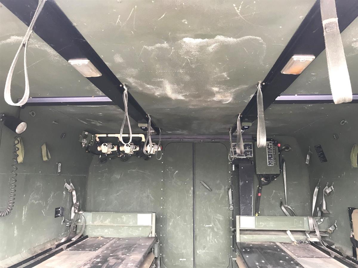 HM-989 | HM-989 HMMWV 2-Man Ambulance Body (29) (Large).JPG