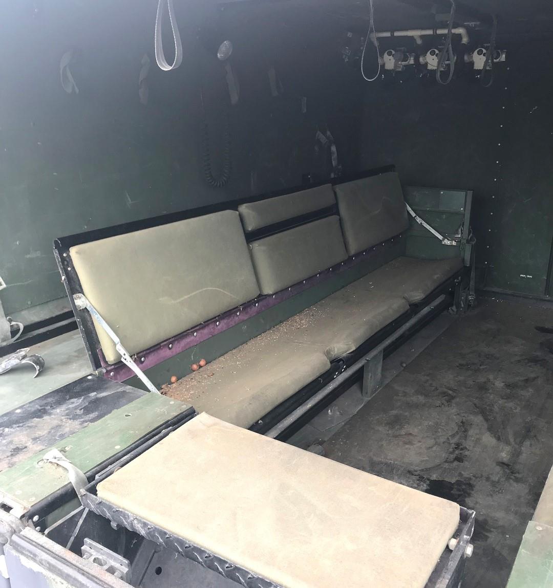 HM-989 | HM-989 HMMWV 2-Man Ambulance Body (43) (Large).JPG