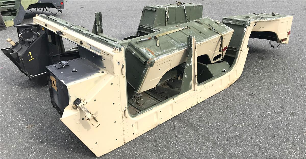 HM-990 | HM-990  HMMWV M1121 Truck Utility Tow Utility Tow Carr, ARMD 1 14 4X4 (18).JPG