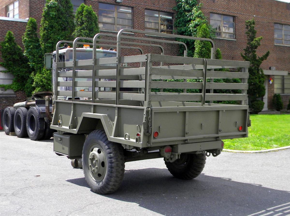 TR-01012000-12 | M105A2 Two Wheel Cargo Trailer Green, 1 and a half ton.  (10).JPG