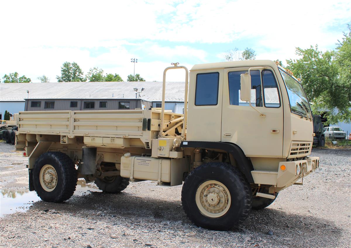 T-07282023-17 | M1078 FMTV 2 12 Ton Cargo Truck  (6).JPG