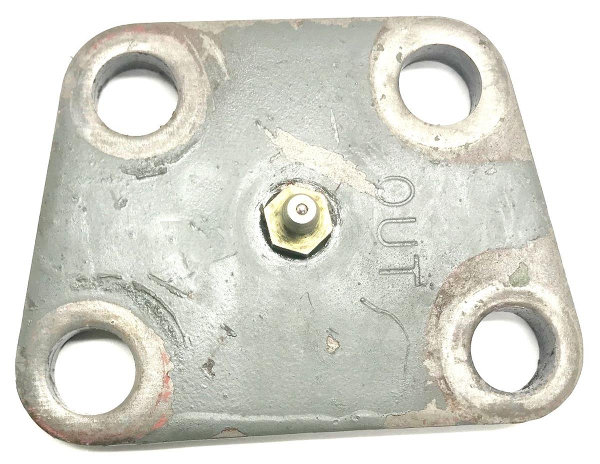 M35-390 | M35-390  M35A2 Steering Knuckle Access Cover Plate with Grease Zerk (1).jpg