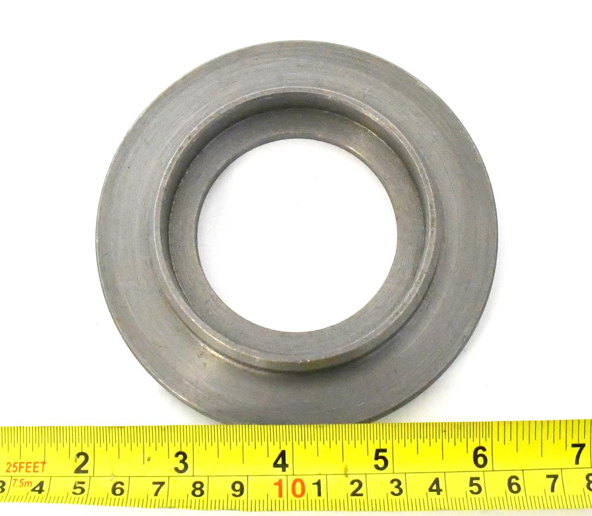 M35-876 | M35-876 Axle Shaft Seal Retainer M31 Series (1).JPG