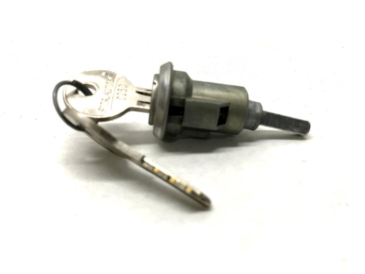 M9-998 | M9-998 Door Lock and Key (7).jpg