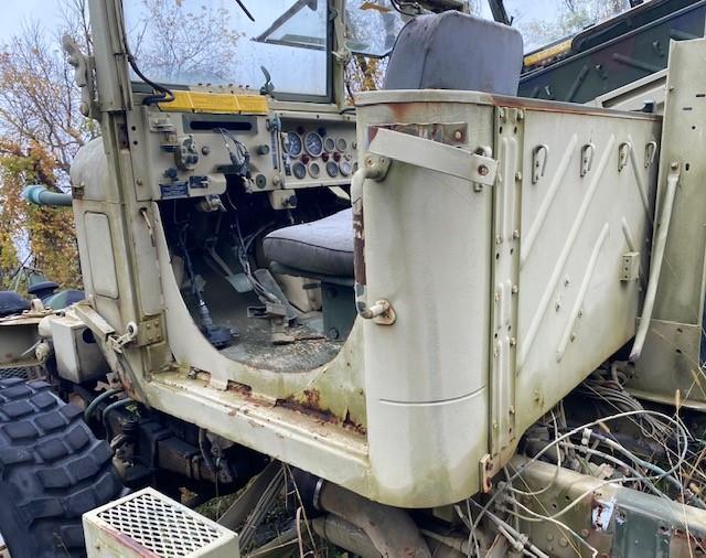 9M-1819 | M939 Series Cab Assembly used (12).jpg