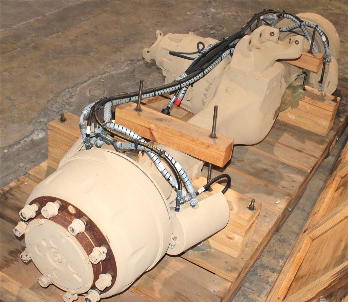 MRAP-388 | MRAP-388 Axle Assembly Complete with Hoses  (2).JPG