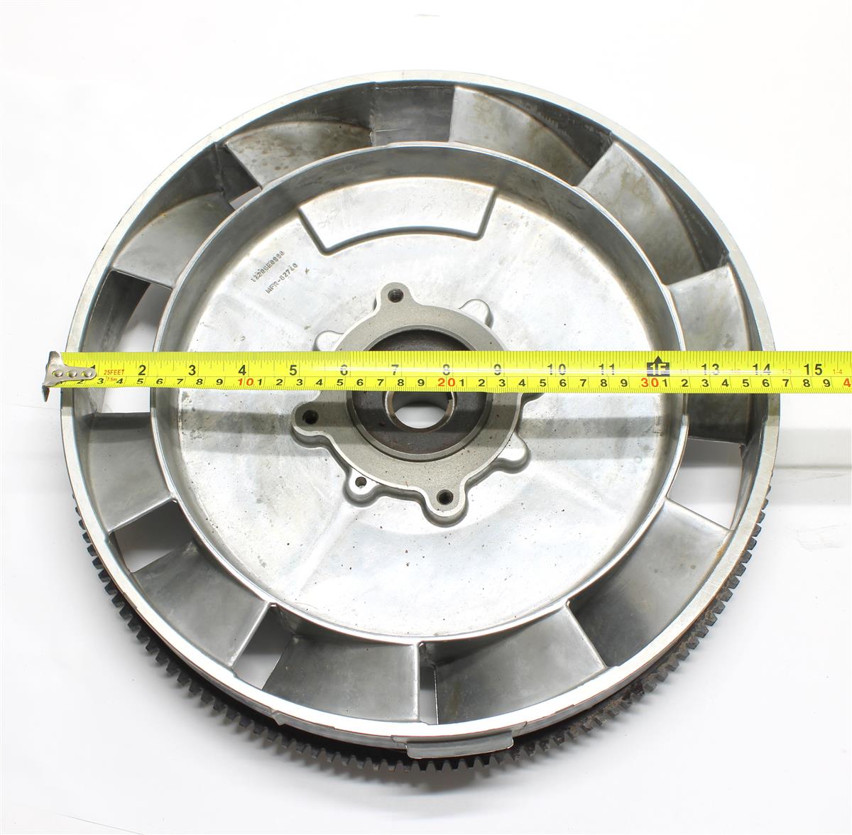 MSE-161 | MSE-161  Fly Wheel 10 HP Engine 2A042-2  (1).JPG