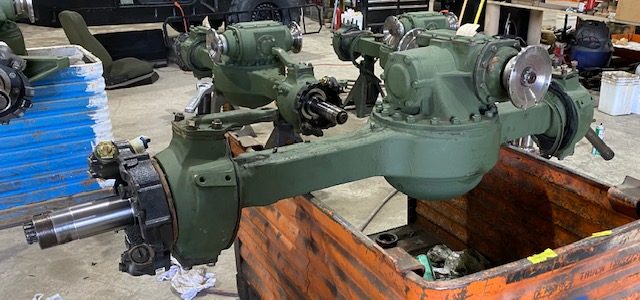 5T-642 | Rebuilt Rockwell Top Loader Axle11.png