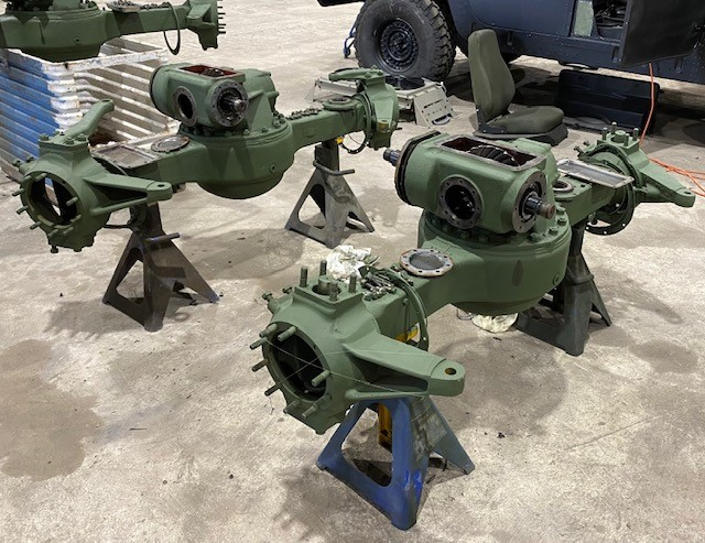 5T-642 | Rebuilt Rockwell Top Loader Axle3.png