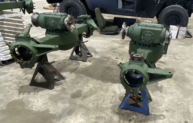 5T-642 | Rebuilt Rockwell Top Loader Axle6.png