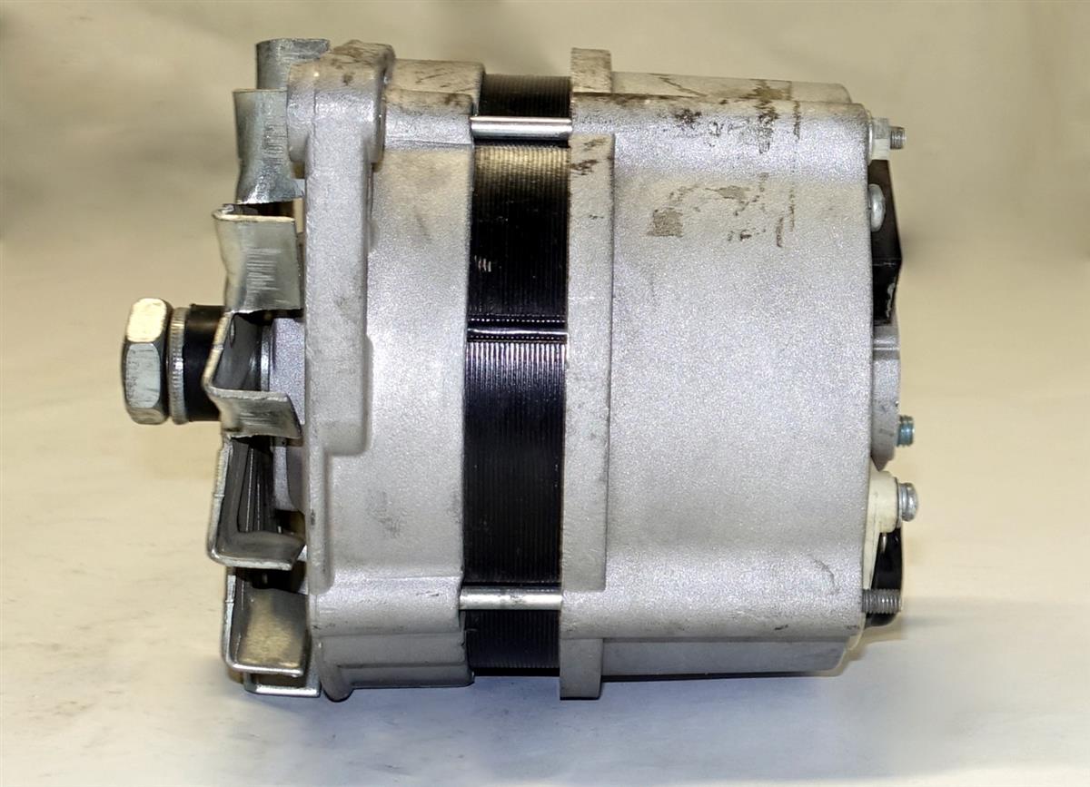 SP-2048 | SP-2048 24 Volt Alternator NOS (3) (Large).JPG