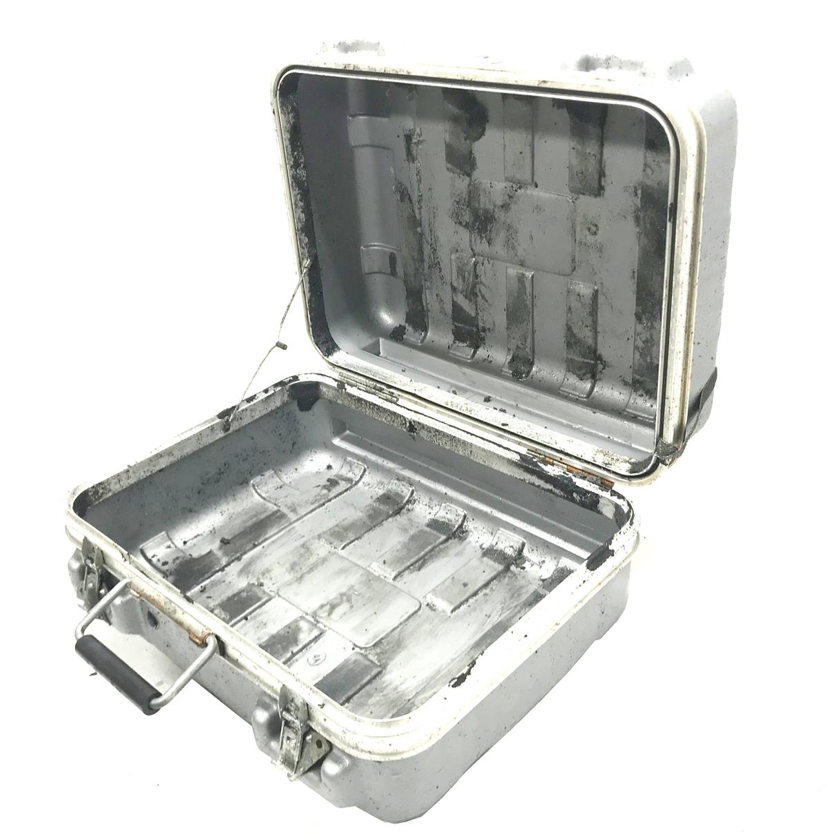 SP-2203 | SP-2203  Silver Thermodyne Shock Stop Flight Hard Plastic Case (6).jpg