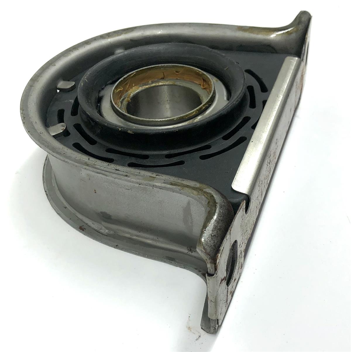 SP-2730 | SP-2730 International Harvester Driveshaft Support Bearing (6).JPG