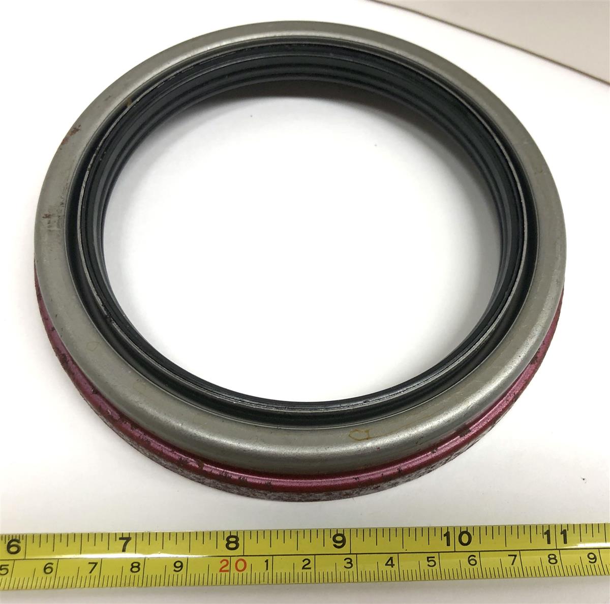 SP-2744 | SP-2744 International Wheel Hub Seal (2).JPG