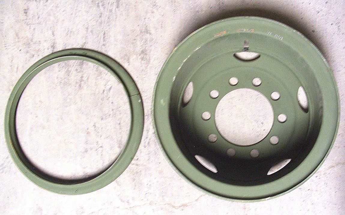 TI-252 | TI-252 10 Hole Budd Style Wheel  Split Rim with Lock Ring3.jpg