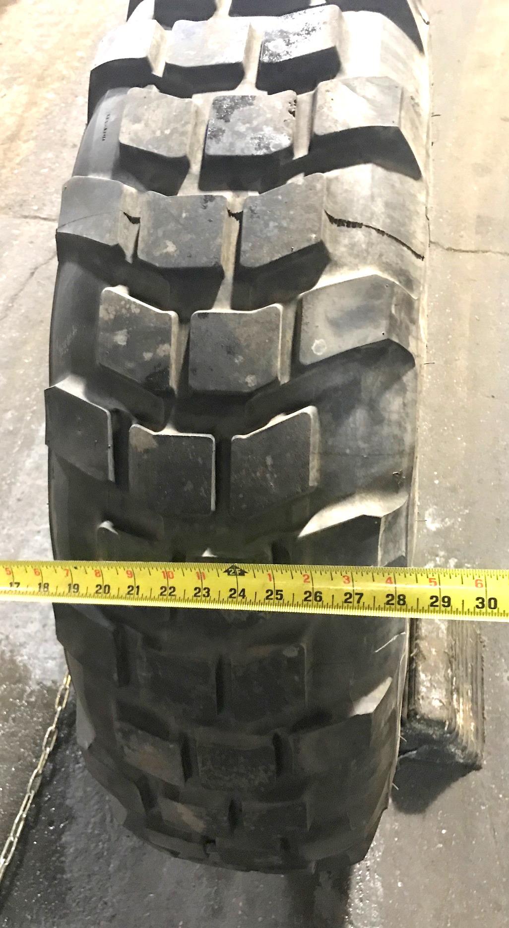 TI-396 | TI-396  Michelin X 12.5R20.00 XL Tire (50-60)(USED) (6).jpg