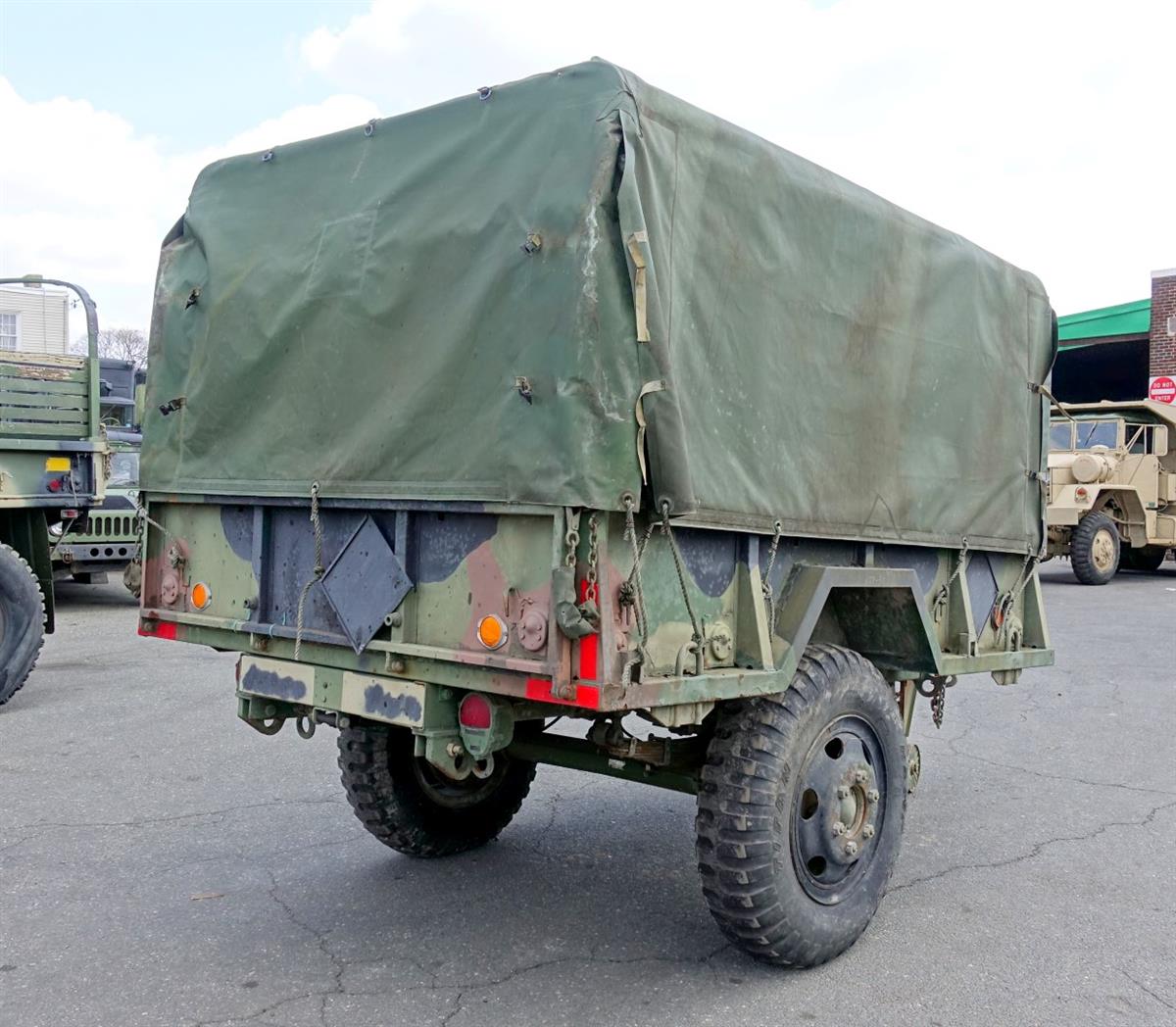 TR-253 | TR-253 M105A2 2 Wheel 1 12 Ton Cargo Trailer with Cargo Cover USED (13).JPG