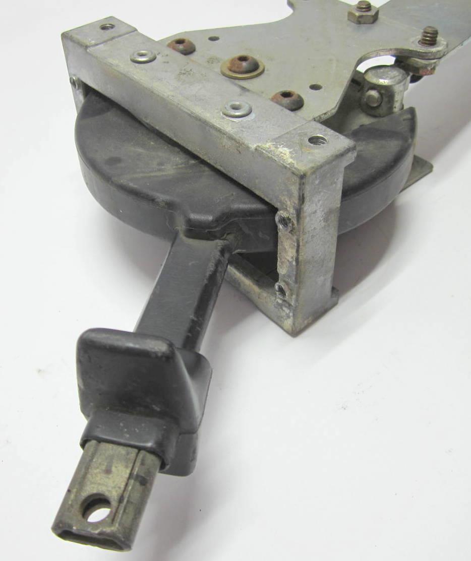 M35-819 | Transmission Select Lever (10).JPG