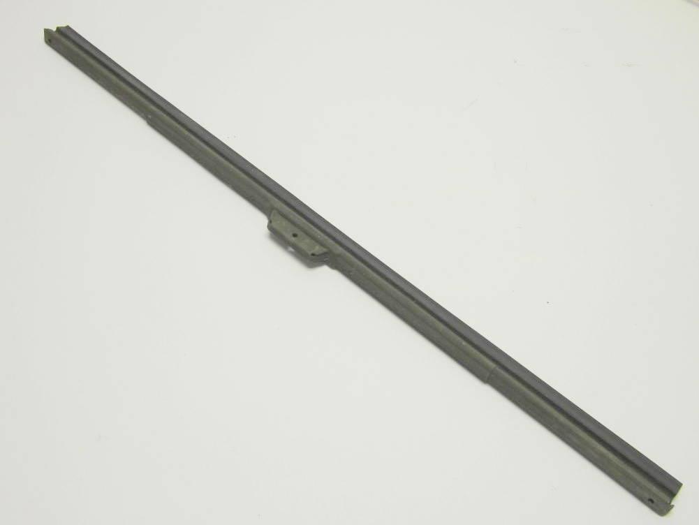 M9-6012 | Windshield Wiper 18 inch (1).JPG