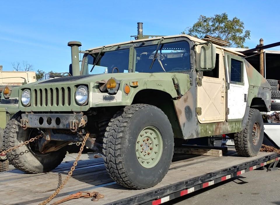 dc92cef9-8f0f-404d-85b5-0fd4d7a7a395-02132019-cropped-Slantback%20HMMWV%20MATV%20Cab%20shipping%20(2)