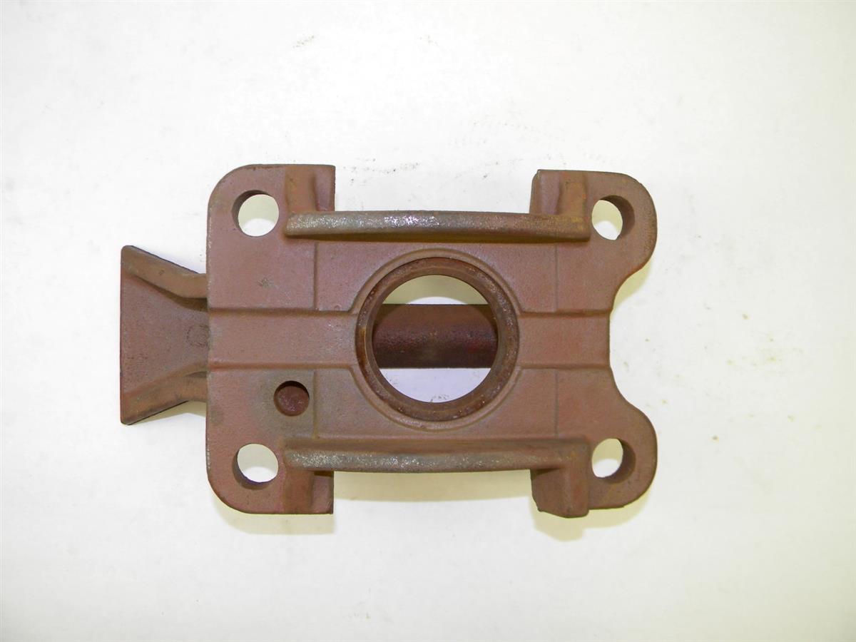 M35-398 | 2510-00-040-2180 Bracket, Top Rear Axle Leaf Spring Bracket for M35 Gas, M35A2 and M35A3 Series NOS (2).JPG