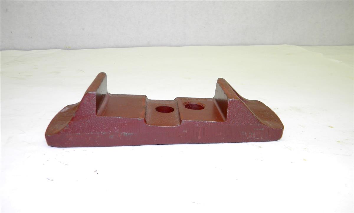 M35-395 | 2590-01-176-9395 Seat, Lower Leg, Perches, Axle Mount for M35A2 Series NOS (3).JPG