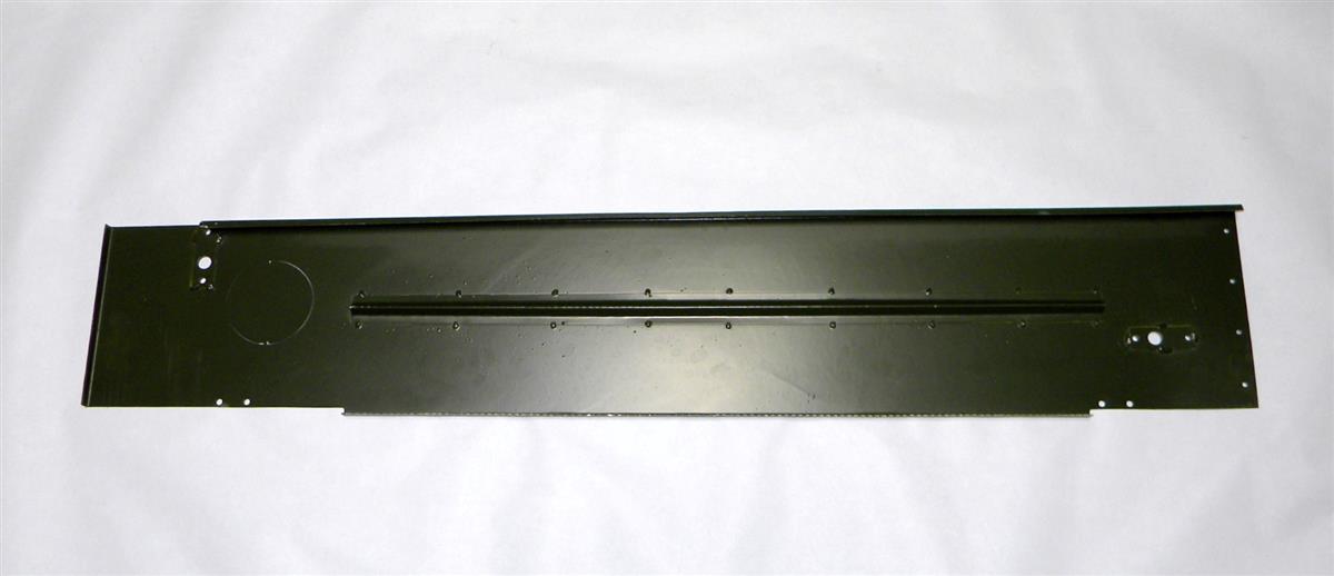 5T-829 | 2510-00-405-1985 Right Hand Hood Side Panel for M809 Series Trucks. NOS.  (6).JPG