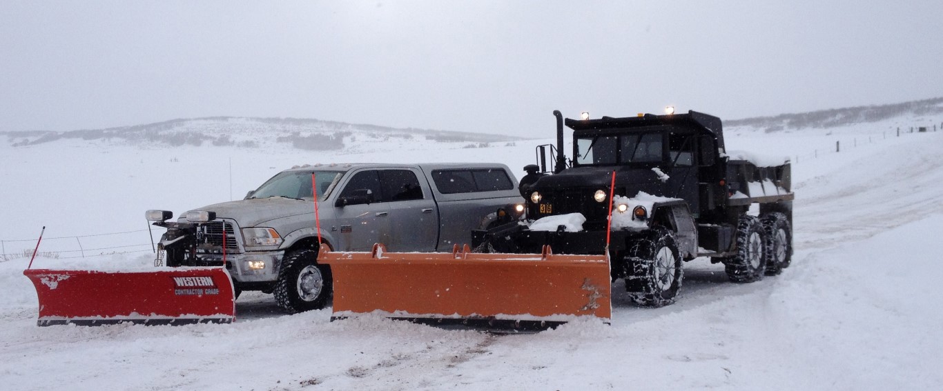 M817%20Plowing%20Snow%20in%20Colorado%20(1)