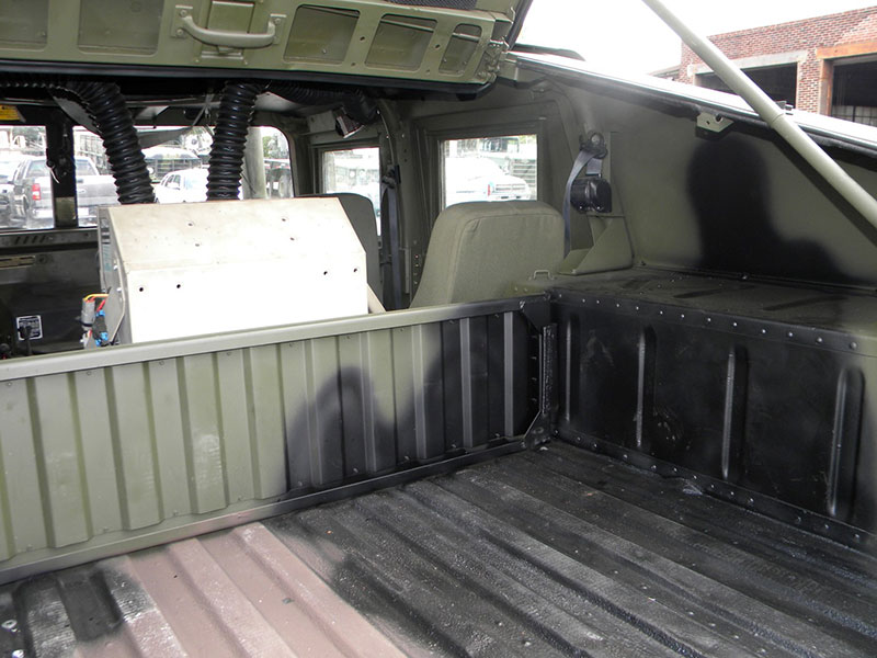 Restored%20Slantback%20HMMWV%20Rear%20Cargo%20Area%20(3)