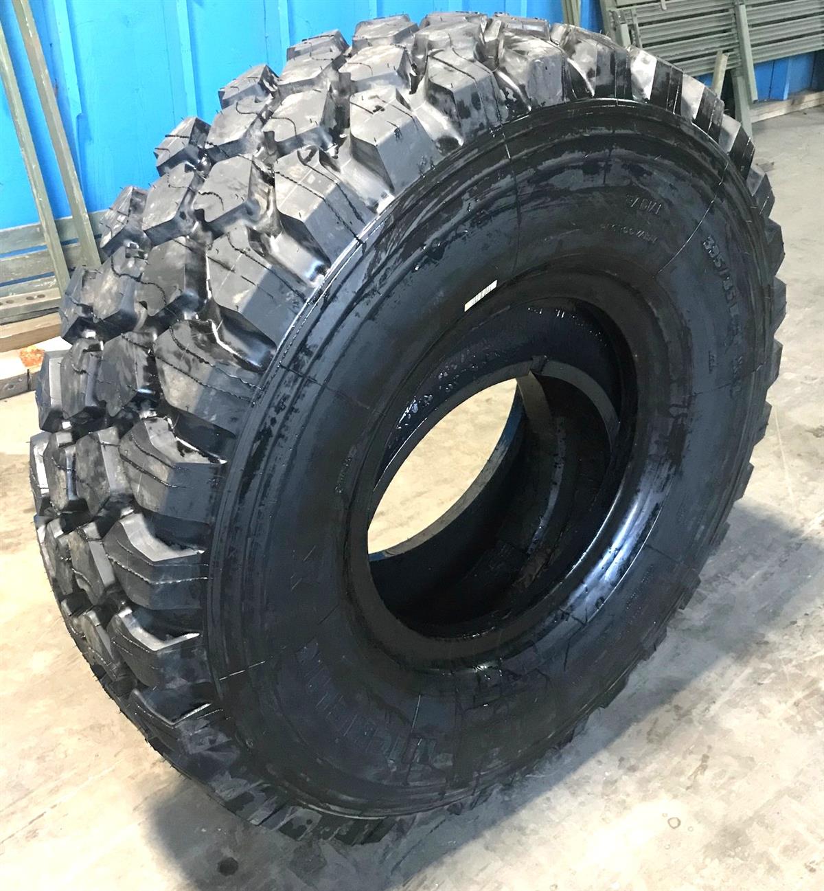 Michelin Xzl 395 85r20 Super Single Radial Tire 90 Tread